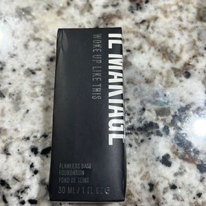 Il Makiage flawless base foundation-brand new